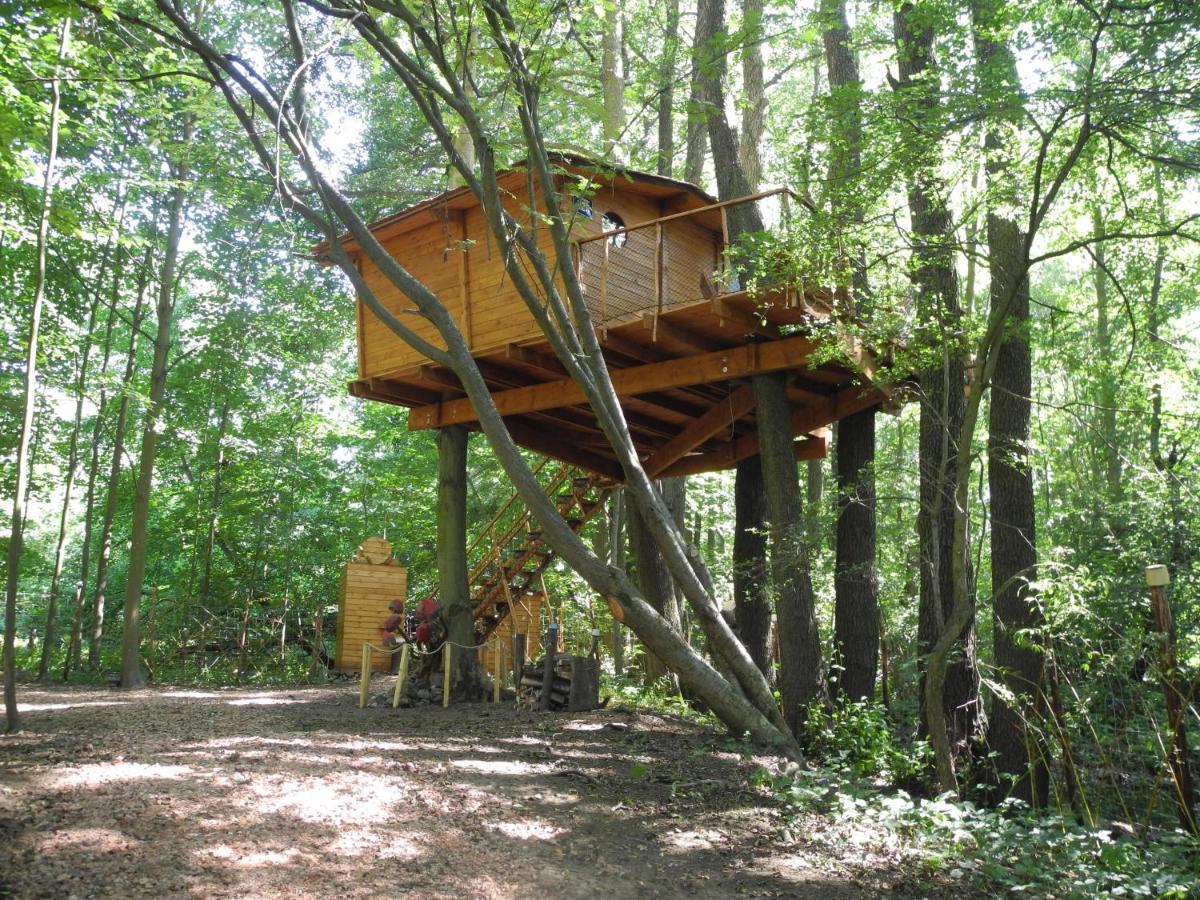 Treehouse V Brdech Villa Bohutín Екстериор снимка